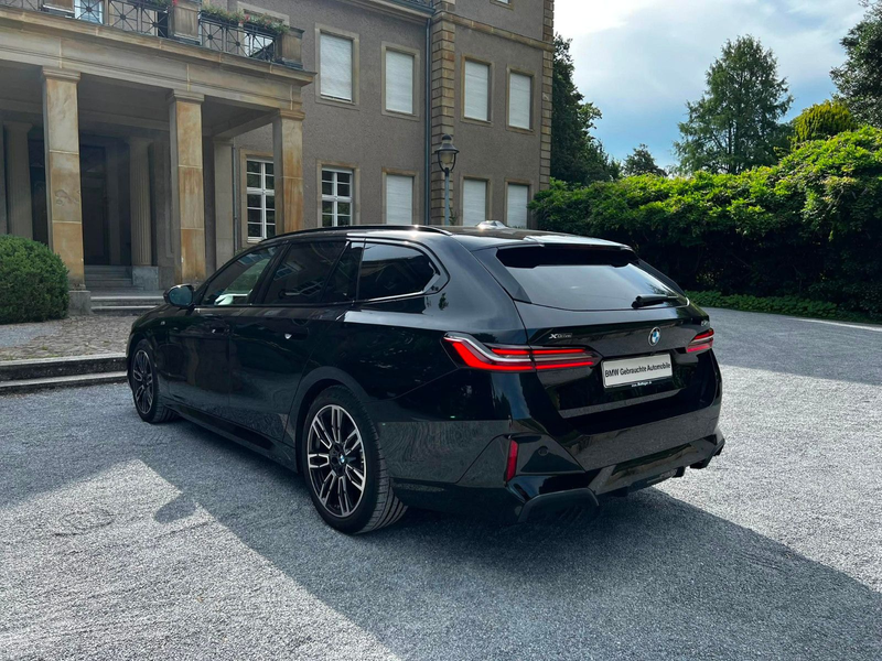 BMW 540 d T xDrive M Sport Bowers & Wilkins — photo 6
