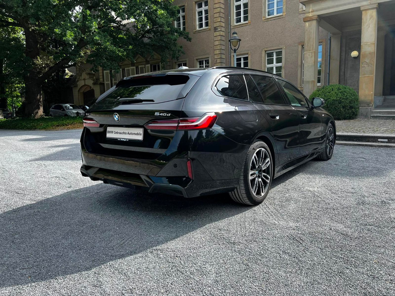 BMW 540 d T xDrive M Sport Bowers & Wilkins — photo 7