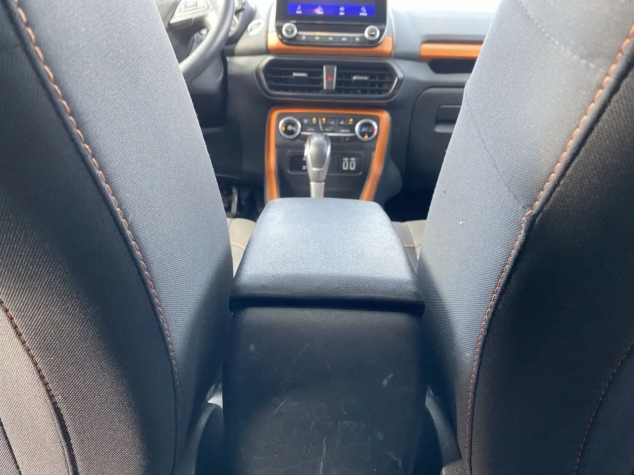 Ford EcoSport снимка Ford EcoSport