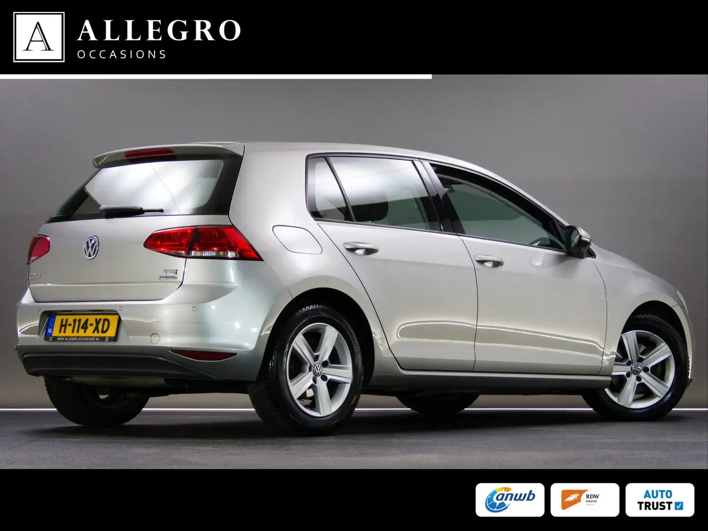 Volkswagen Golf 1.2 TSI Trendline (CLIMATE CONTROL, PARKEERSENSORE Grijs - 2