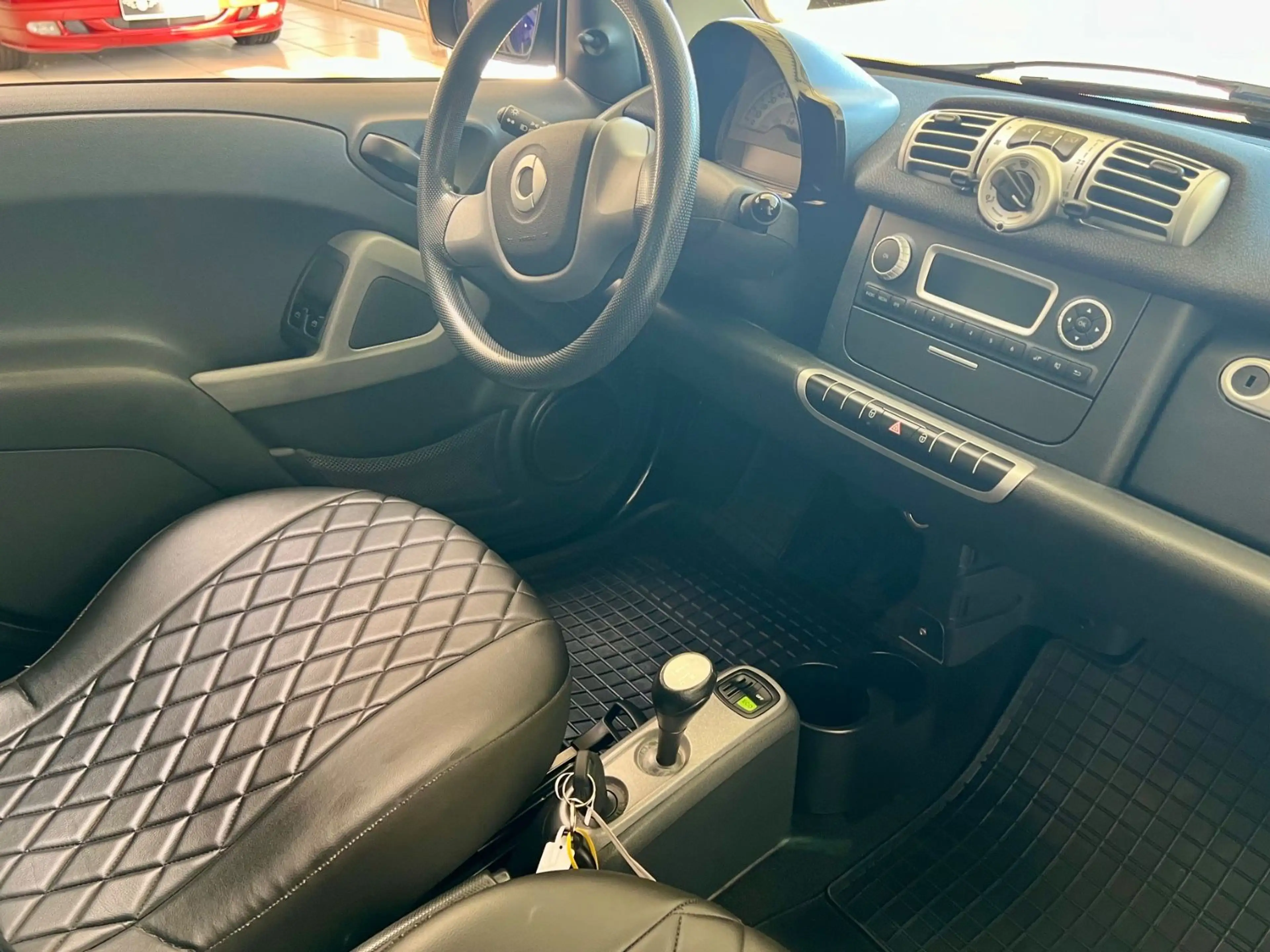 smart forTwo Coupé pure Servo/Klima/Alus — photo 9
