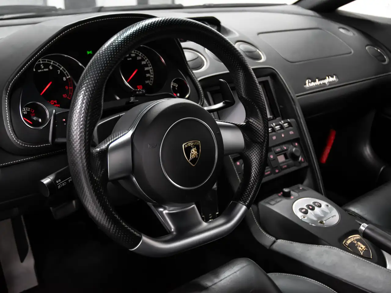 Lamborghini Gallardo снимка Lamborghini Gallardo