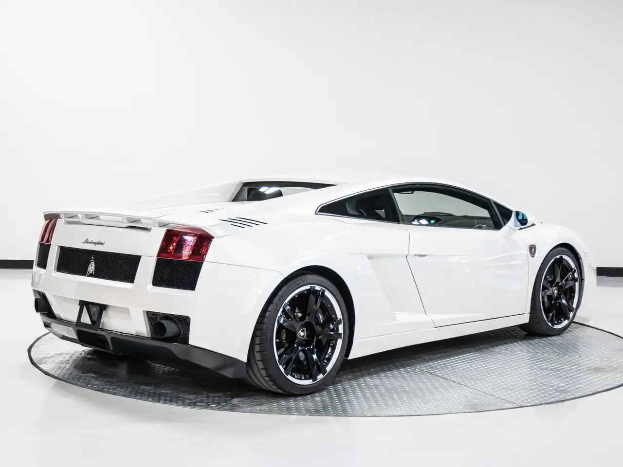 Lamborghini Gallardo снимка Lamborghini Gallardo