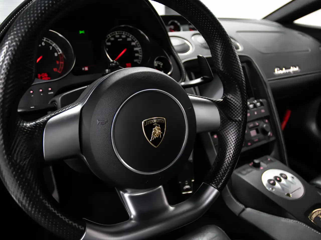 Lamborghini Gallardo снимка Lamborghini Gallardo
