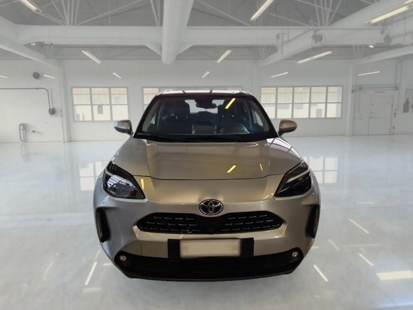 Toyota Yaris Cross 1.5H 72CV E-CVT Lounge - 2