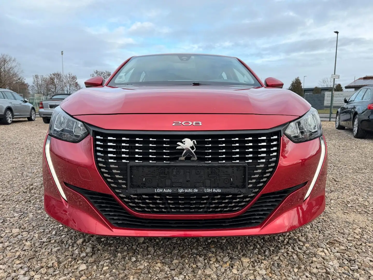 Peugeot 208 | neu Zahnriemen | neu TÜV Rot - 2