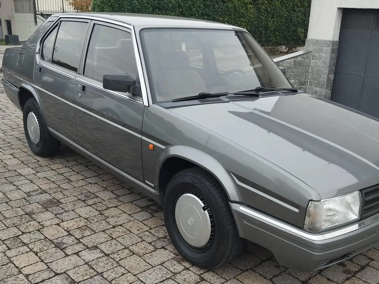 Alfa Romeo 90 Alfa 90 2.0 Iniezione Quadrifoglio Szürke - 2