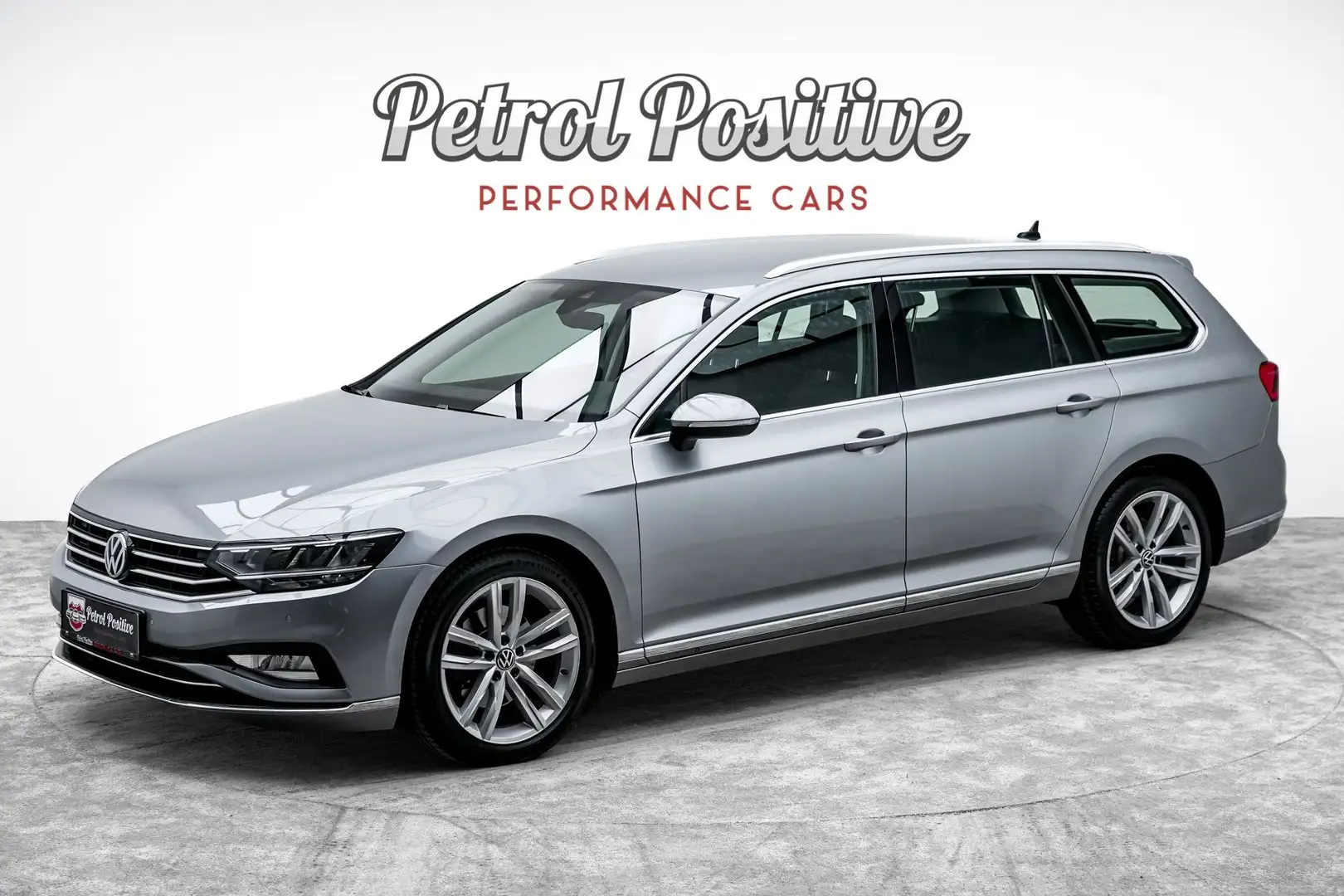 Volkswagen Passat Variant Elegance 1,5 TSI DSG Kamera*Frontscheibenheizung* Silber - 2