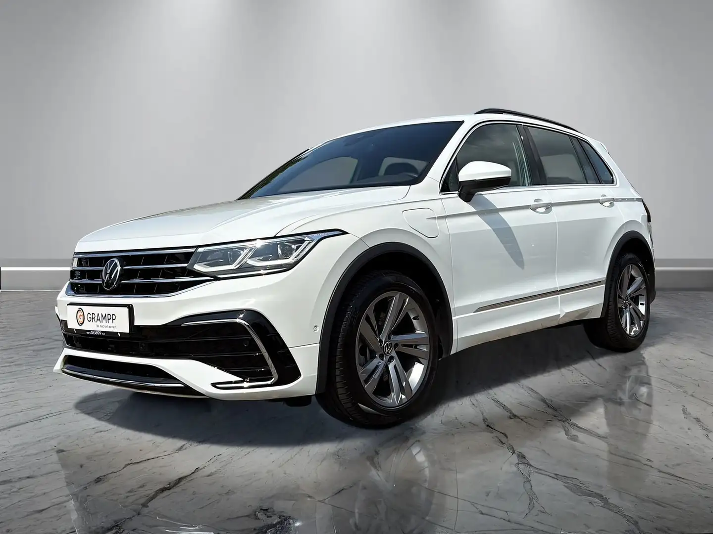 Volkswagen Tiguan R-Line 1.4TSI DSG eHybrid +MATRIX+ASSISTS Weiß - 2