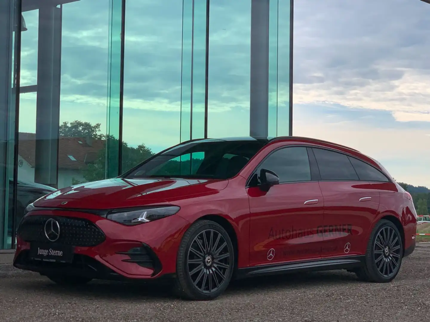 Mercedes-Benz CLA 250 CLA 250+ Shooting Brake mit EQ Technologie LM Rot - 2
