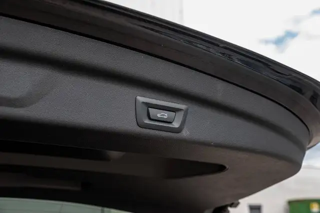 BMW 2 Series view 14