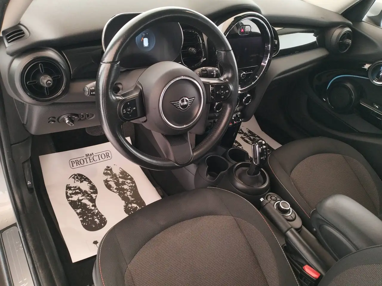 2023 MINI Cooper 5p 1.5 Business auto, photograph 9