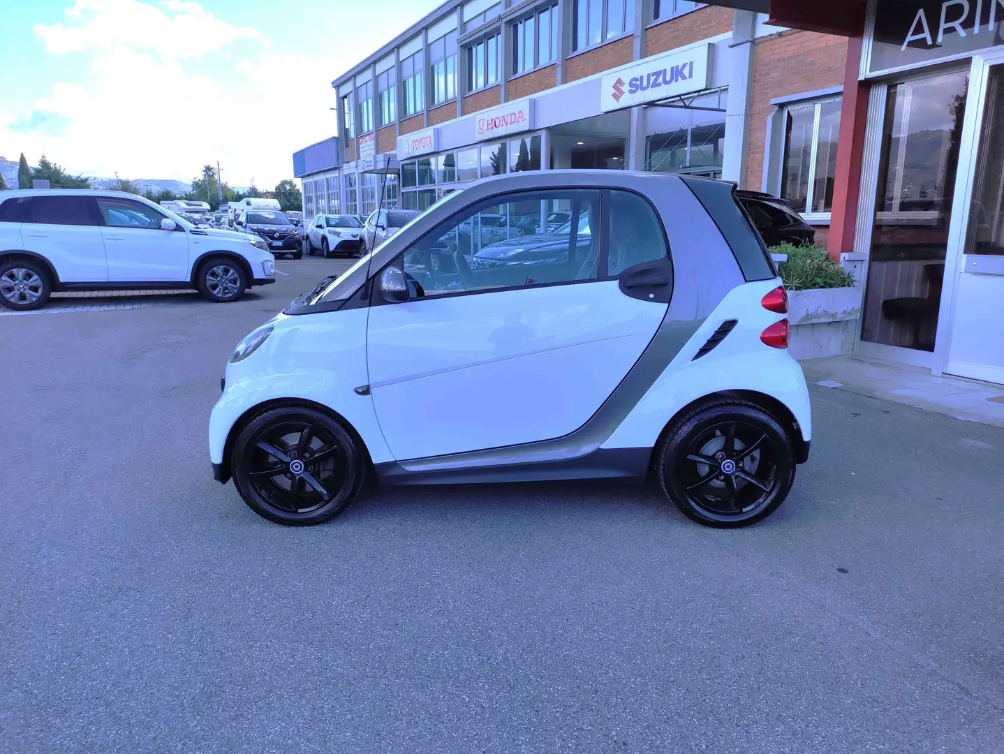 smart forTwo Fortwo 1.0 mhd Teen II 61cv Bianco - 2