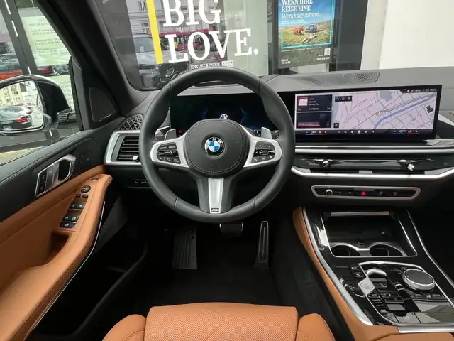 BMW X5 view 6