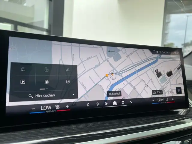 BMW X5 view 10