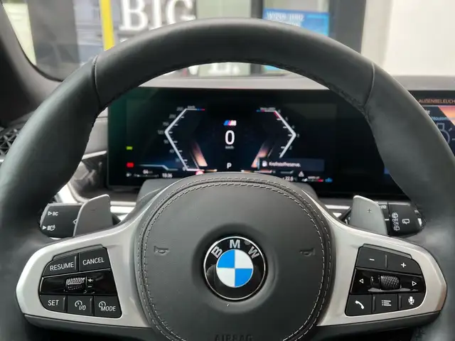 BMW X5 view 15