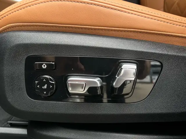 BMW X5 view 8
