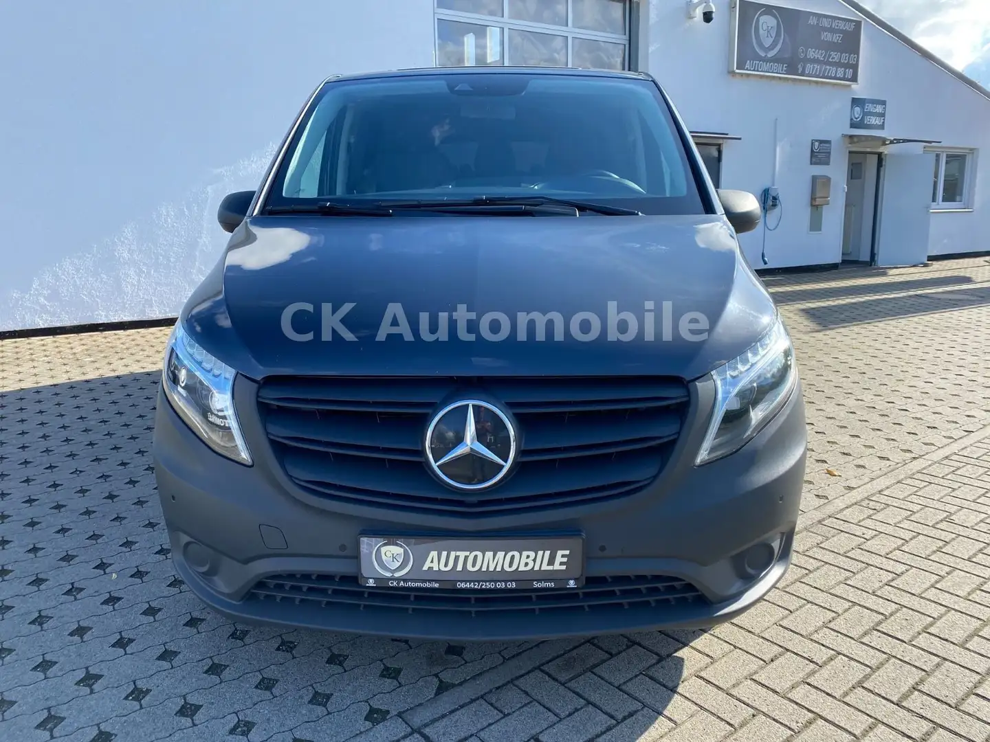 Mercedes-Benz Vito Mixto 124 lang Autom/5 Sitze/Klima/LED/Kam Gris - 2