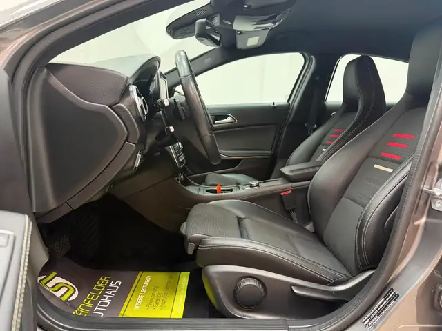Mercedes-Benz A Class view 14