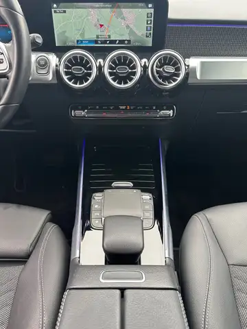 Mercedes-Benz 250 view 14