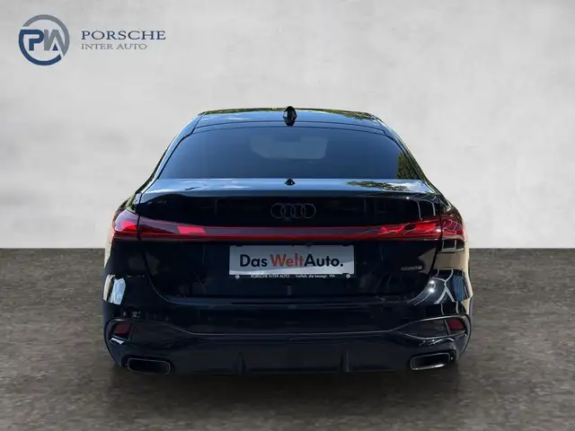 Audi A5 view 5