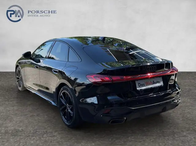 Audi A5 view 4
