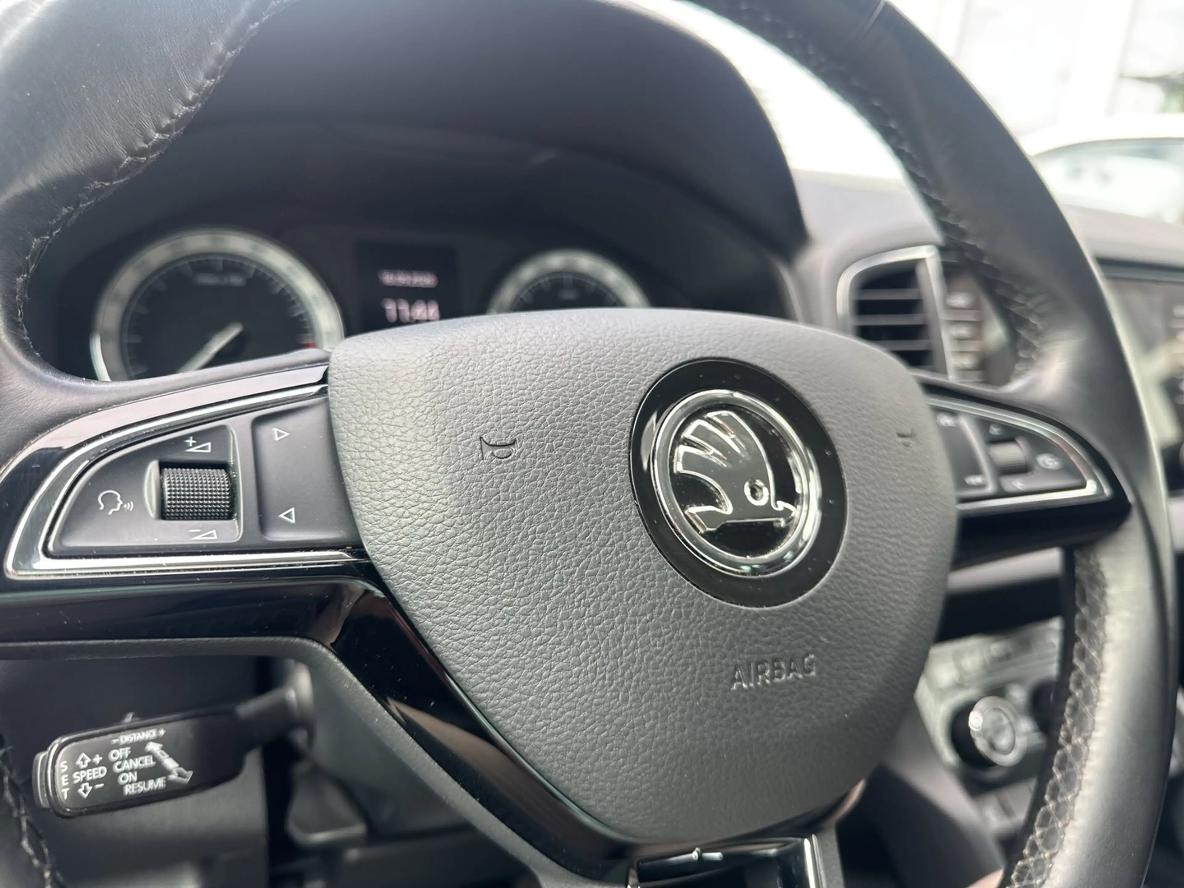 Skoda Karoq Style Limited TDI DSG — photo 8