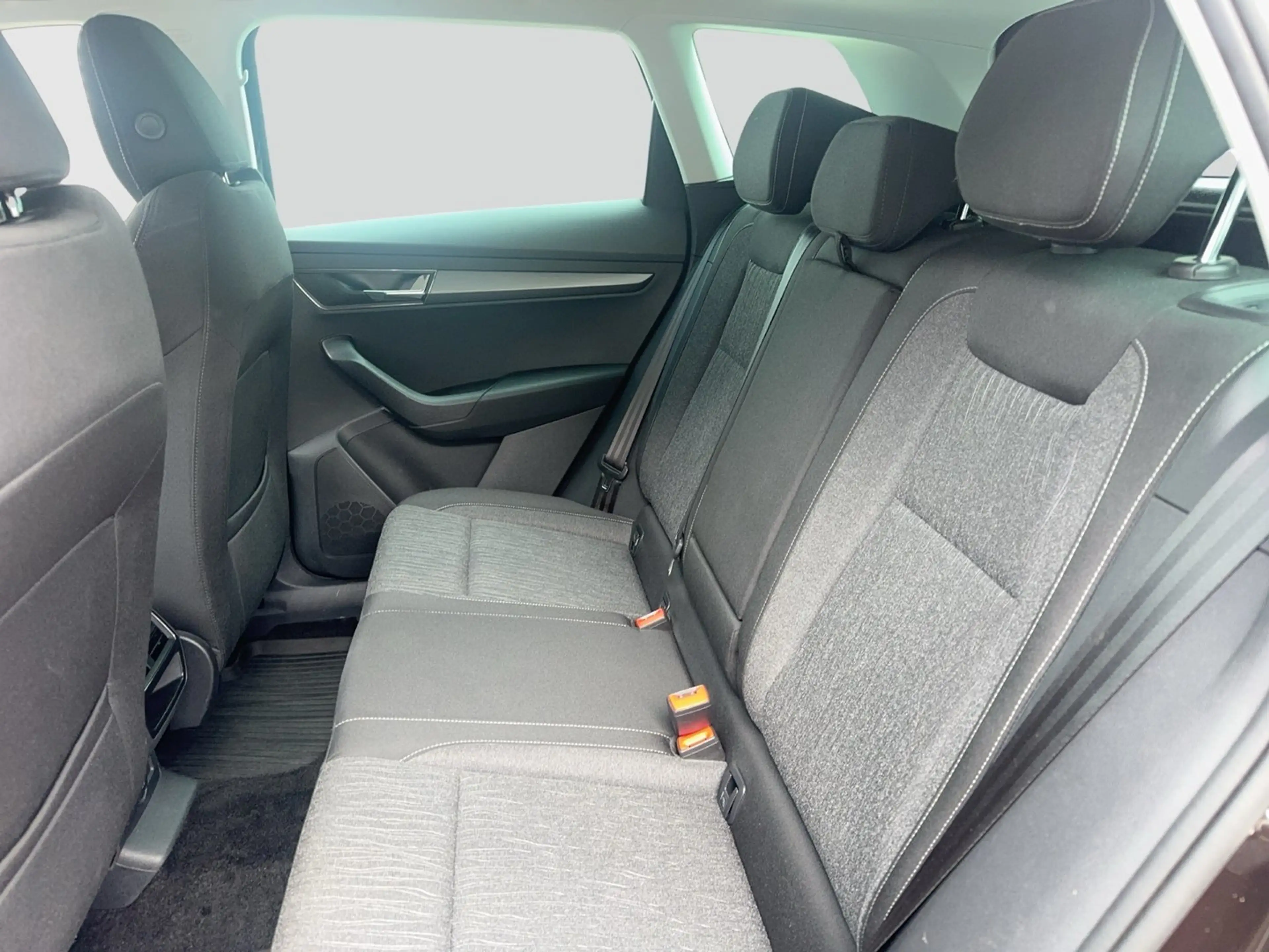 Skoda Karoq Style Limited TDI DSG — photo 15