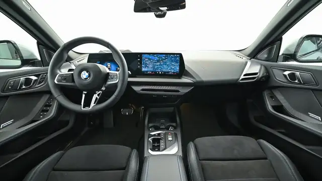 BMW 2 Series view 7