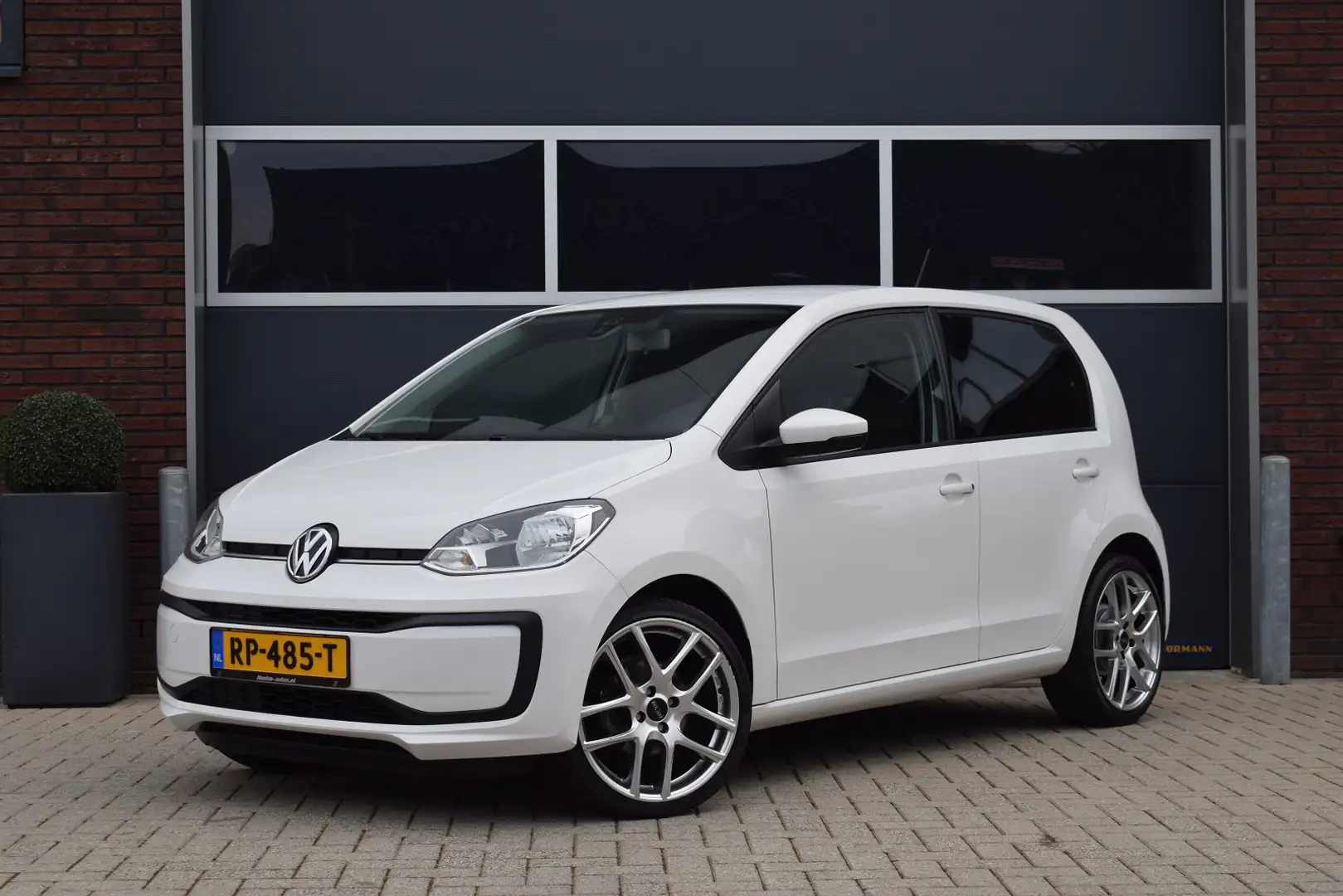 Volkswagen up! 1.0 Move Up! Airco - 17" - Privacy glas Wit - 1