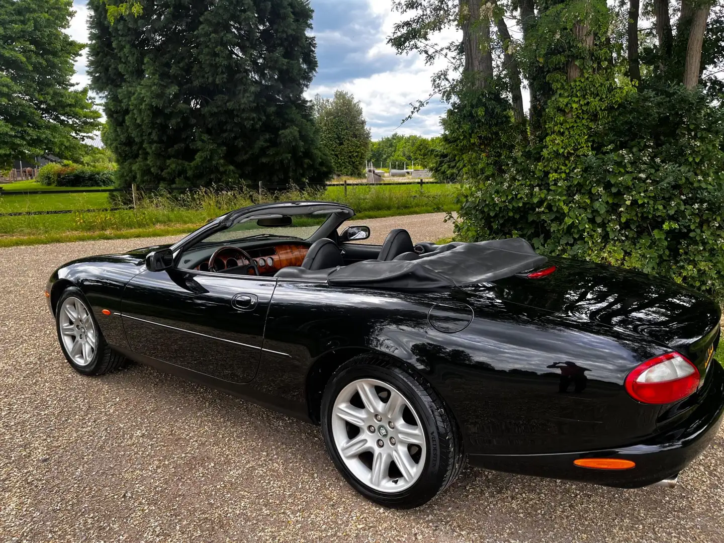 Jaguar XK8 4.0 V8 Convertible Negro - 2