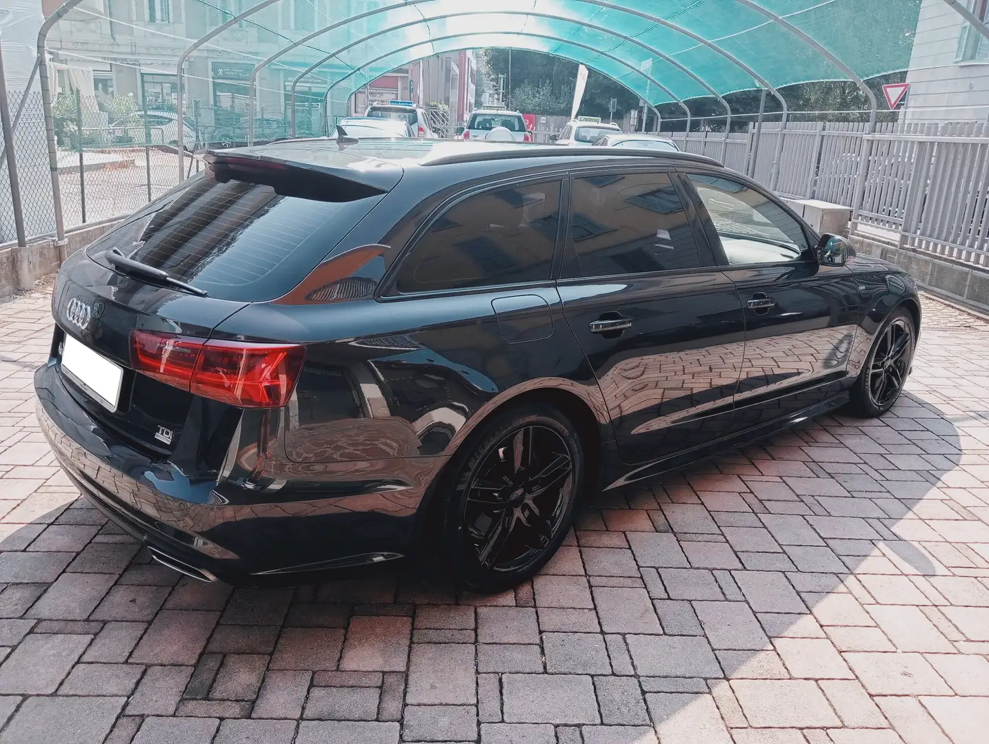 Audi A6 IVserie 2.0 tdi Avant 190cv S-tronic S-line Grigio - 2