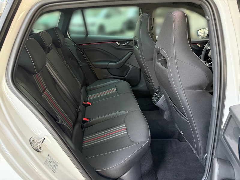 Skoda Scala Dig.Cockpit LED AHK Winterp. Shz. Sports. — photo 17