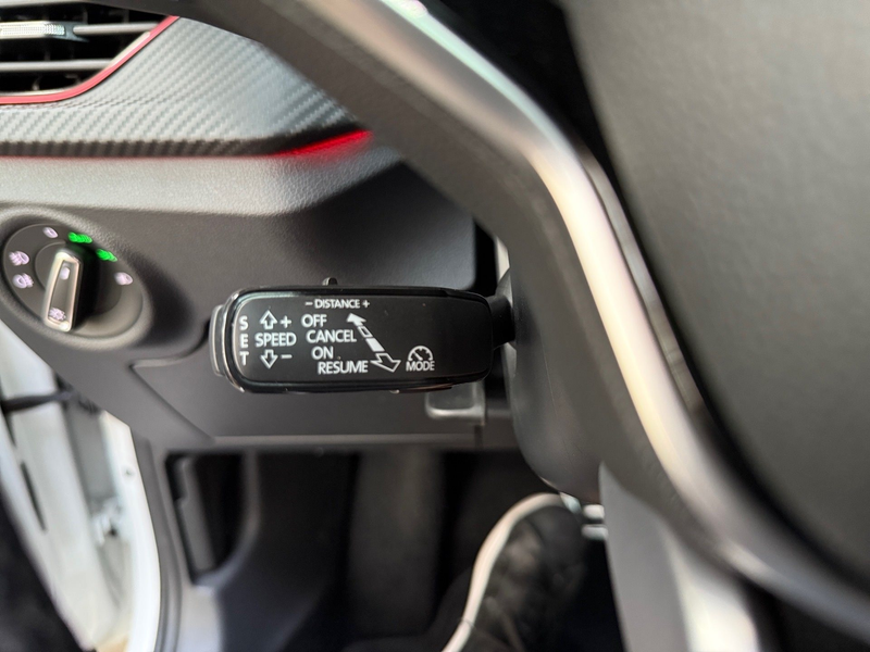 Skoda Scala Dig.Cockpit LED AHK Winterp. Shz. Sports. — photo 21