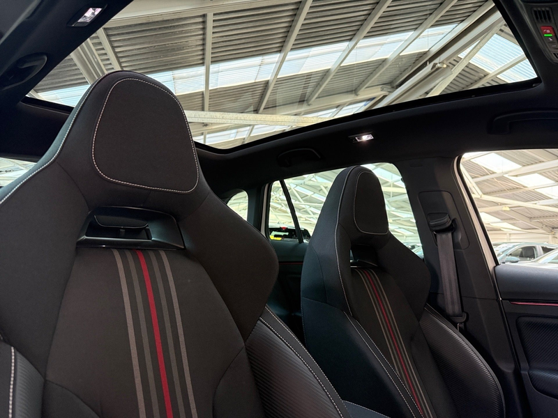 Skoda Scala Dig.Cockpit LED AHK Winterp. Shz. Sports. — photo 19