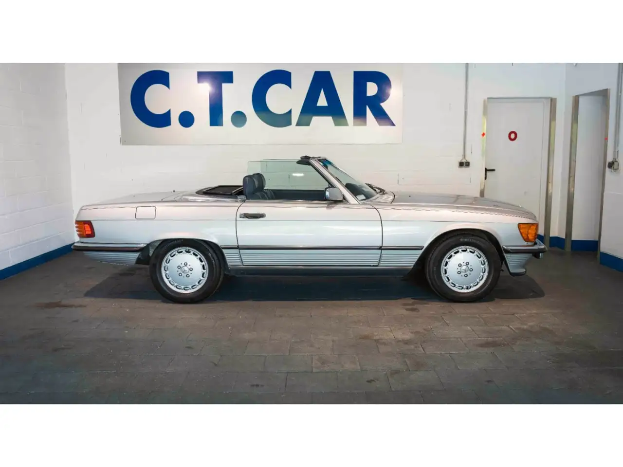 Mercedes-Benz SL 560 Auto., foto 4