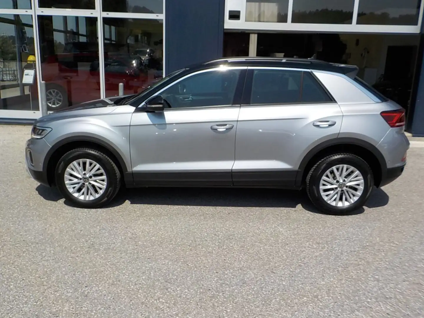 Volkswagen T-Roc Life SUV Schwarz - 2
