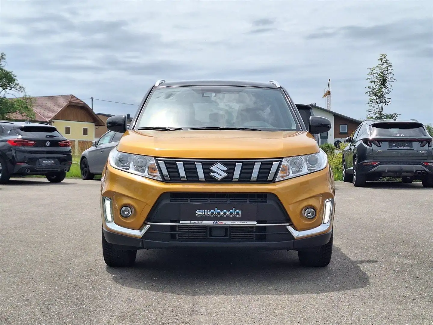 Suzuki Vitara 1,0 DITC Allgrip Shine Aut. *8-Fach* *AHK* Gelb - 2
