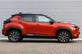 Toyota Yaris Cross 1.5 Hybrid Spicy Edition Bi-Tone Oranje - thumbnail 3