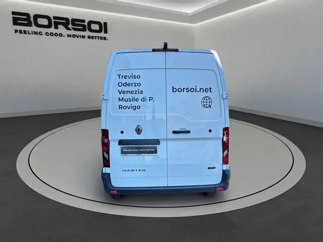 Renault Master view 3