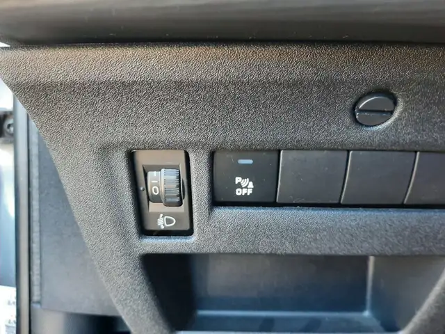 Citroen C4 view 12