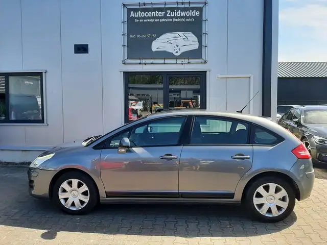 Citroen C4 view 2