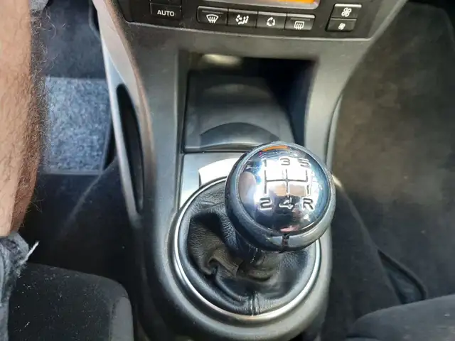 Citroen C4 view 16