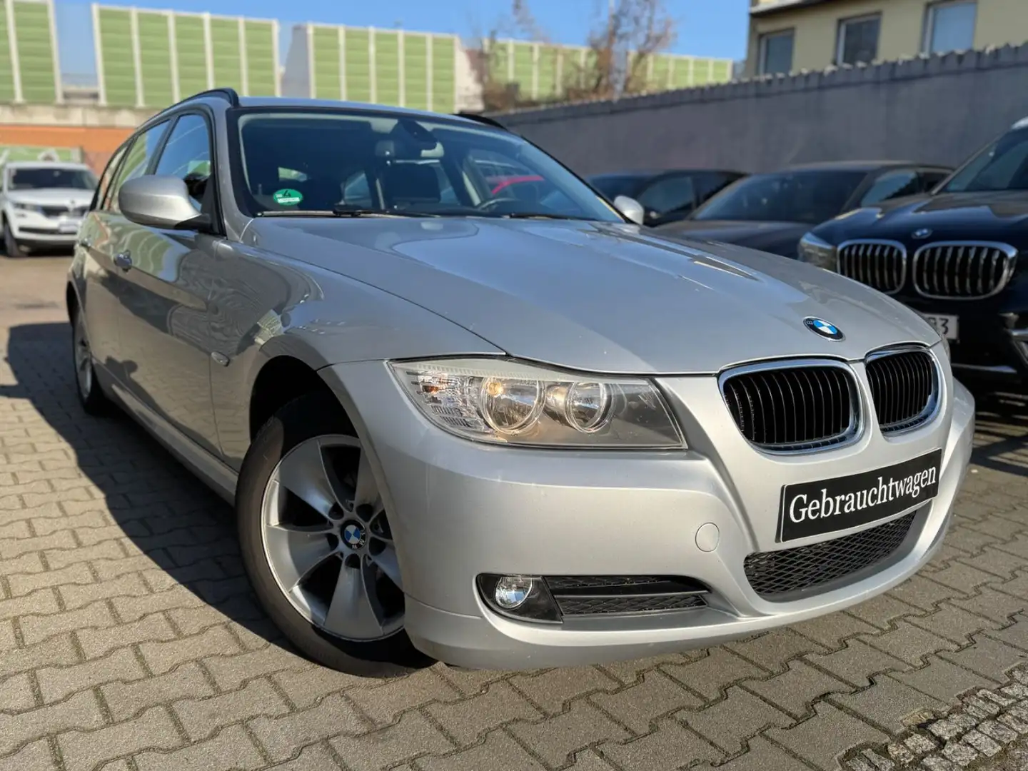 BMW 318 d touring 1. Hand Silber - 1