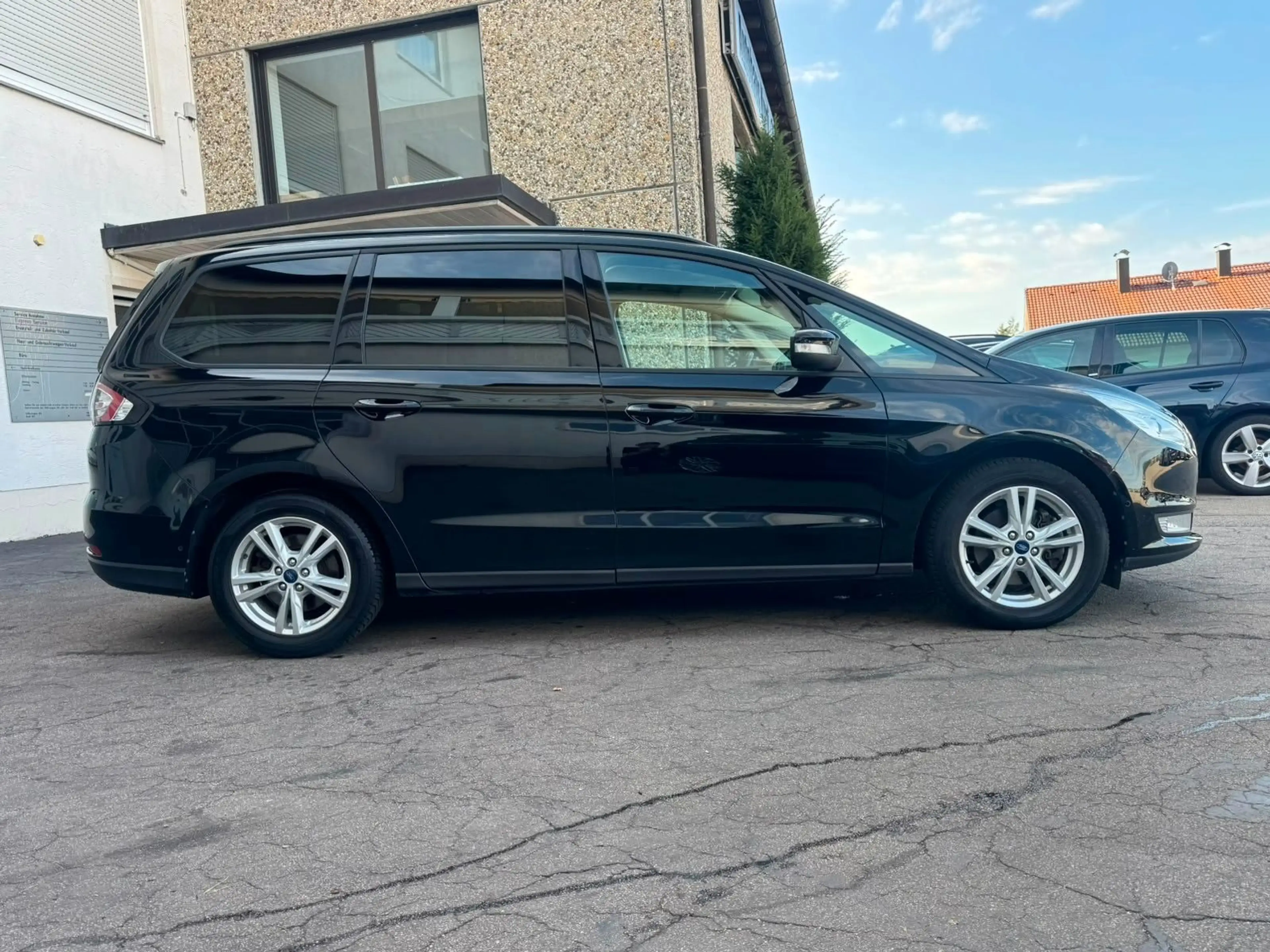 Ford Galaxy Business 7SITZE KEYLESS NAVI SHZ TEMP AHK — photo 5