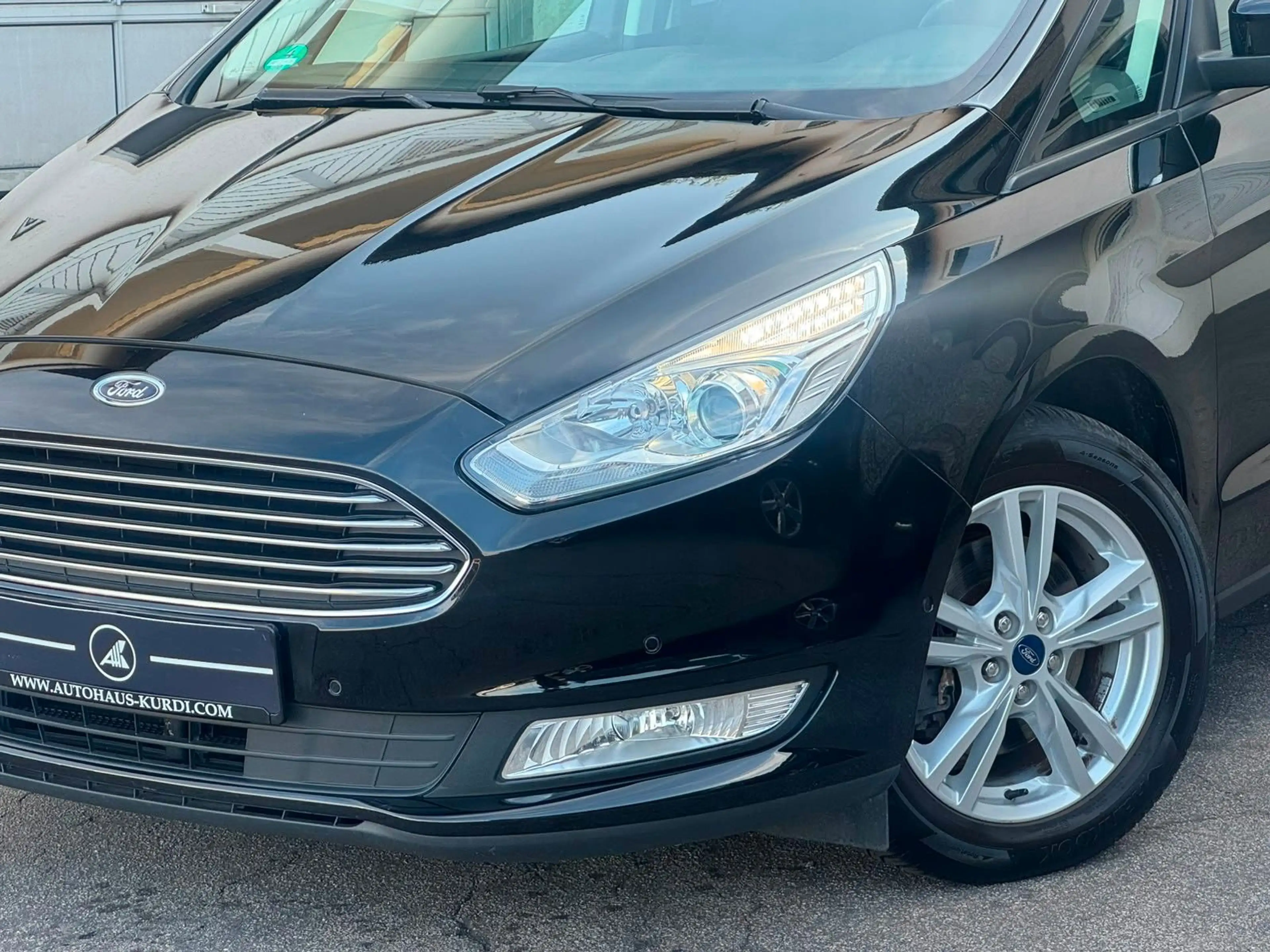 Ford Galaxy Business 7SITZE KEYLESS NAVI SHZ TEMP AHK — photo 2