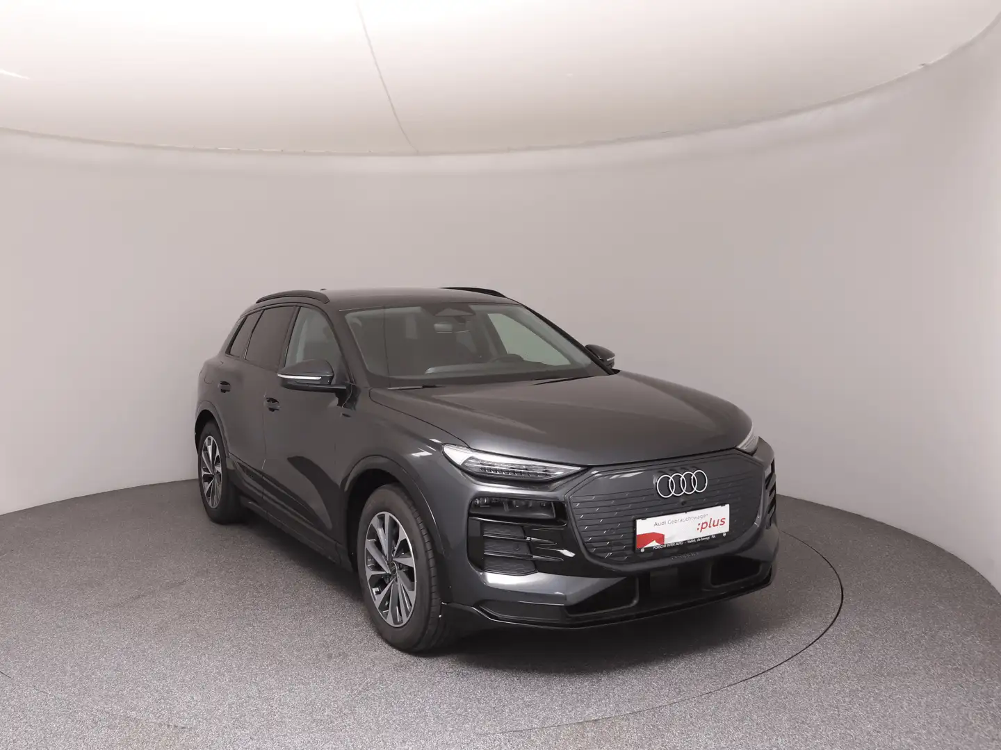 Audi Q6 e-tron e-tron quattro Grau - 2