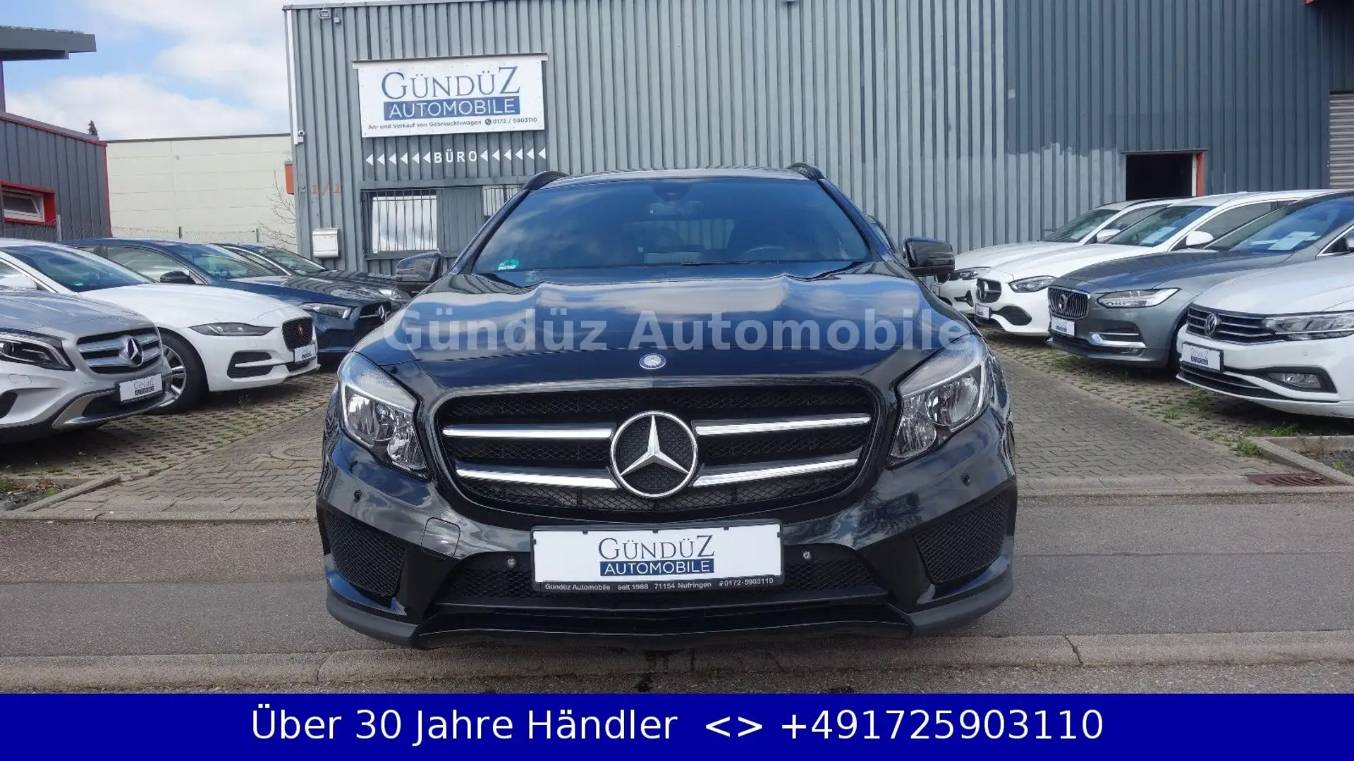 Mercedes-Benz GLA 200 d 7G-DCT 4Matic AMG Line*NAVI*NIGHT*LEDE Schwarz - 2