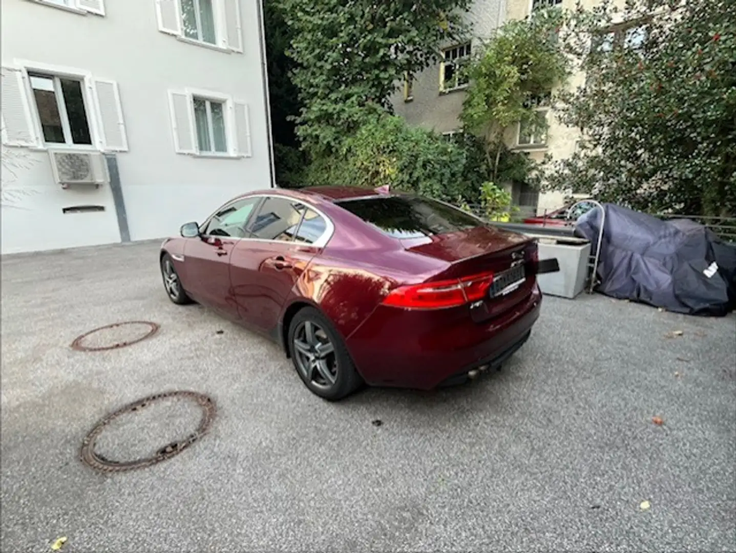 Jaguar XE XE 20d Prestige Rot - 2