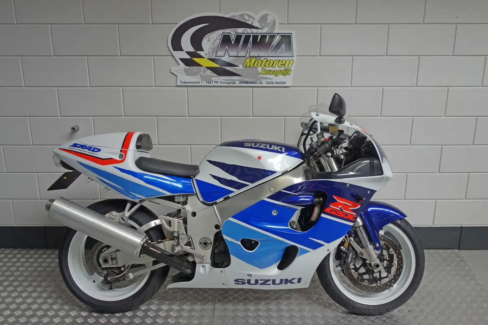Suzuki GSX-R 750 Blanc - 1